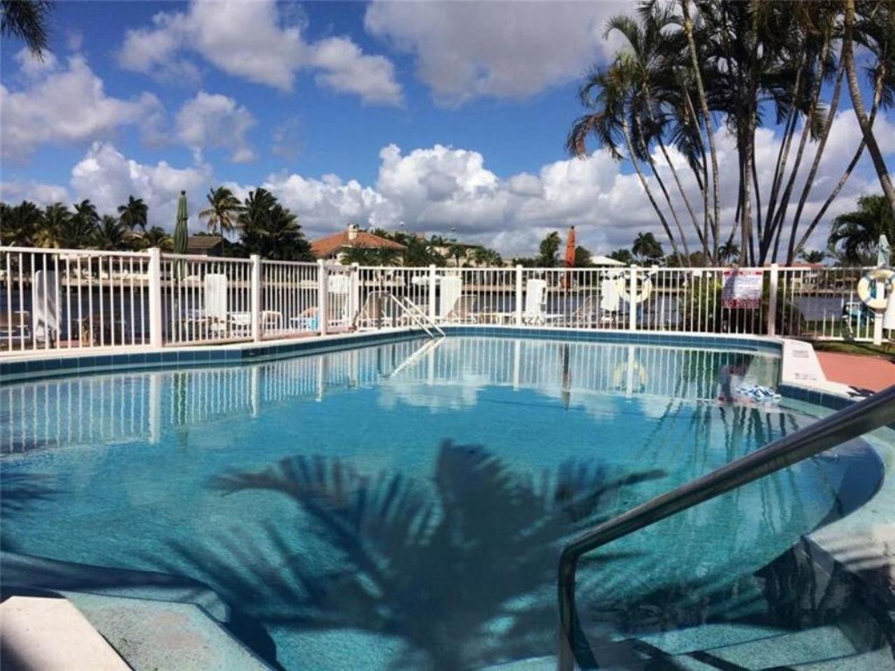 הוילה פומפנו ביץ' Studio Intracoastal Views! 5 Min Walk To The Beach מראה חיצוני תמונה